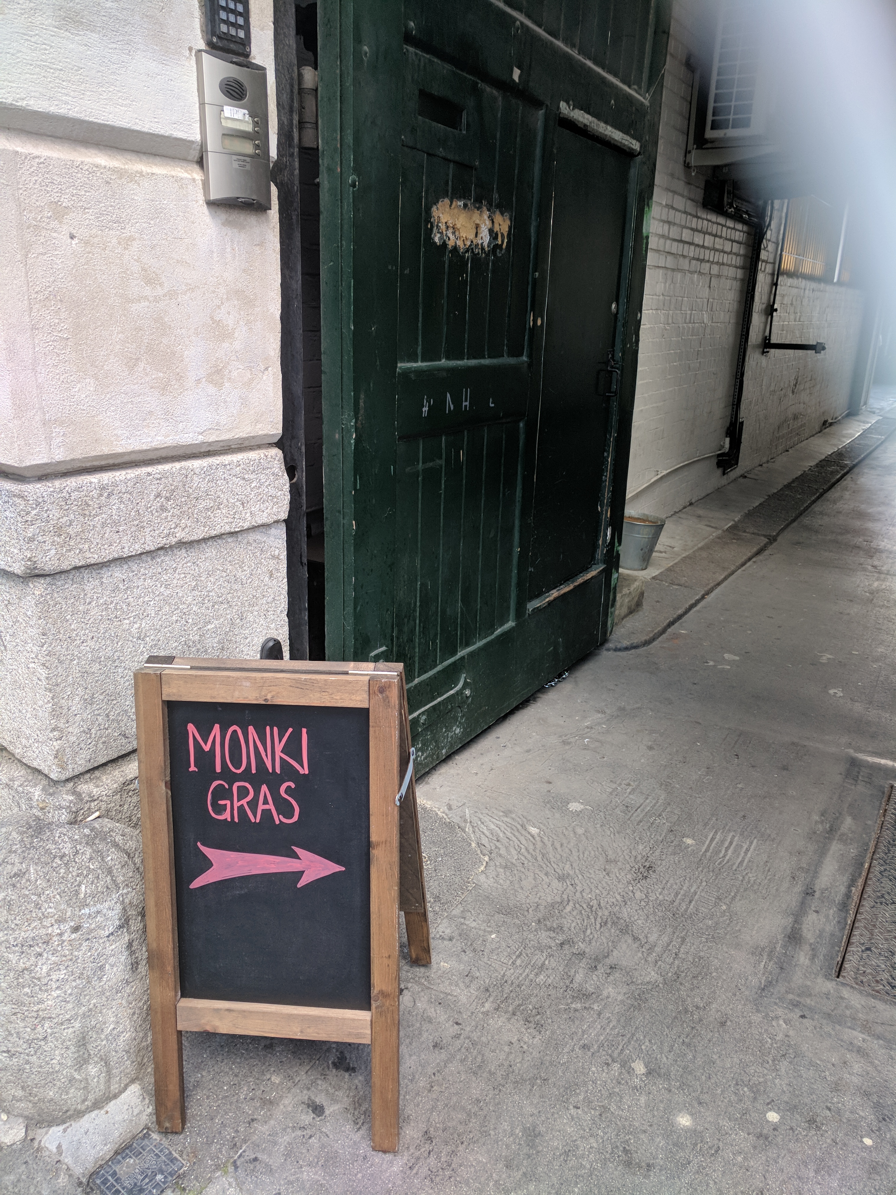 monki-gras